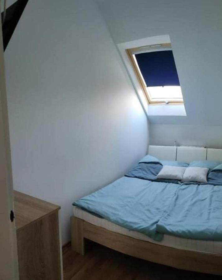 Nikolux Apartman Hajduszoboszlo Exterior foto