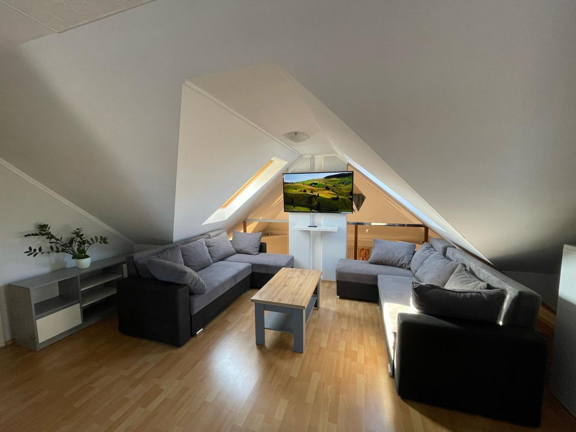 Nikolux Apartman Hajduszoboszlo Exterior foto